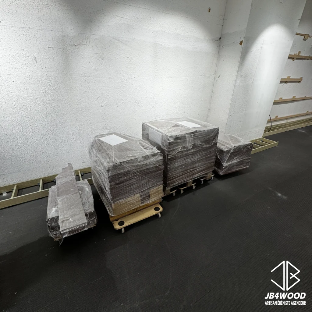 Livraison meubles bois gros chantier pro — JB4WOOD ébéniste agenceur Auvergne