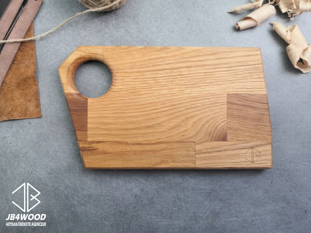 Petite planche à découper de voyage frêne massif — JB4WOOD ébéniste agenceur Auvergne
