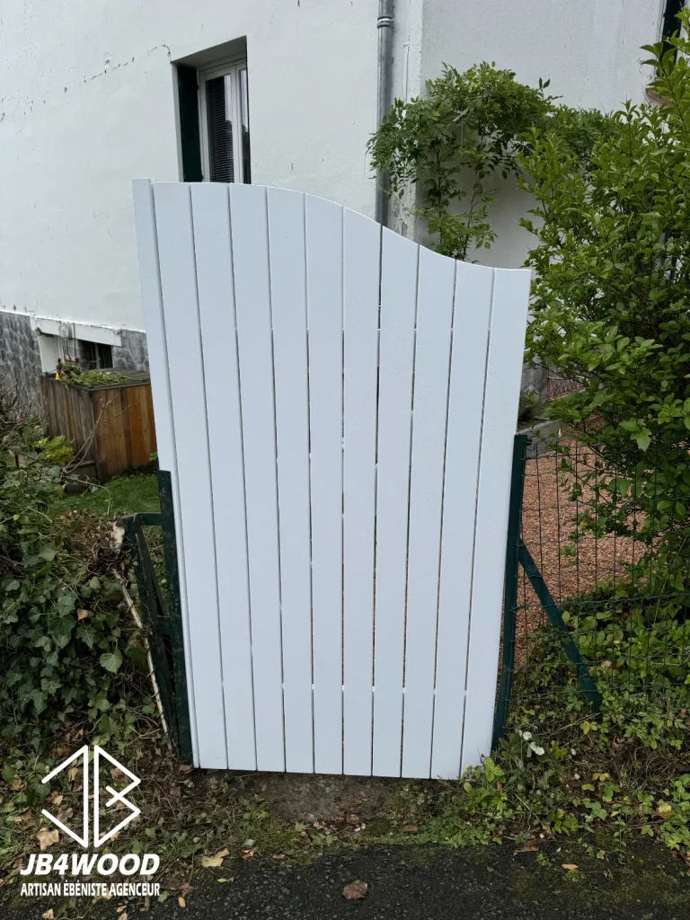 Portillon sur mesure en bois exterieur — JB4WOOD